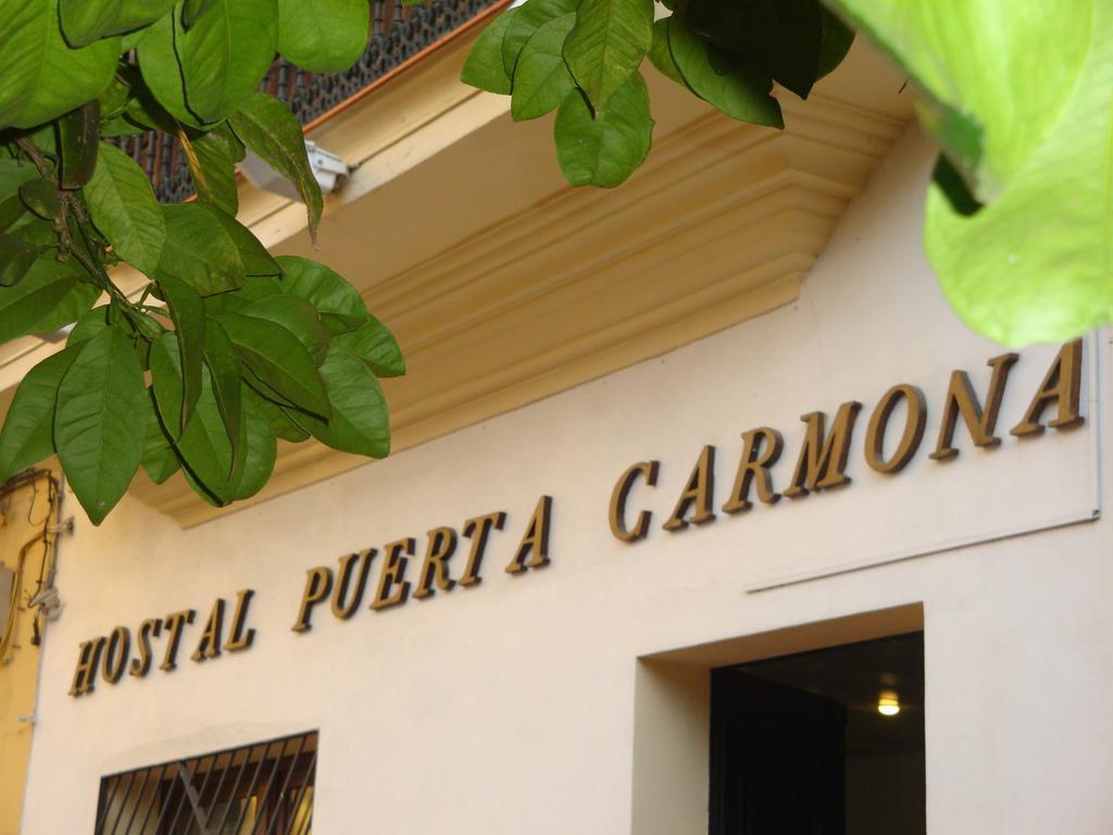 Hotel Hostal Puerta Carmona Sevilla Exterior foto